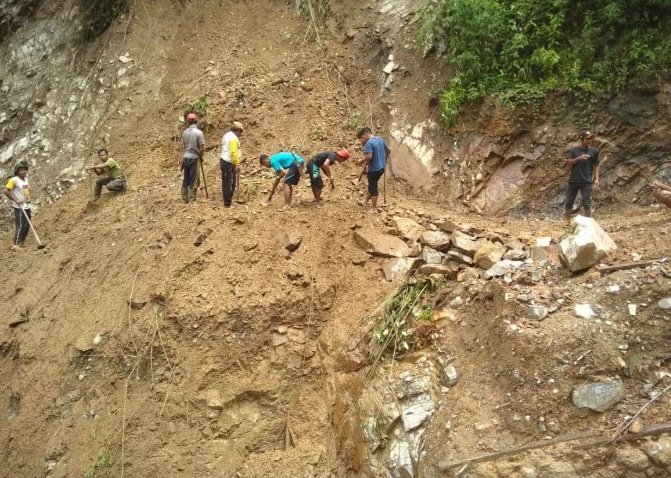 Seorang Warga Huta Pungkut Tewas Tertimbun Longsor IMG_20190505_224950