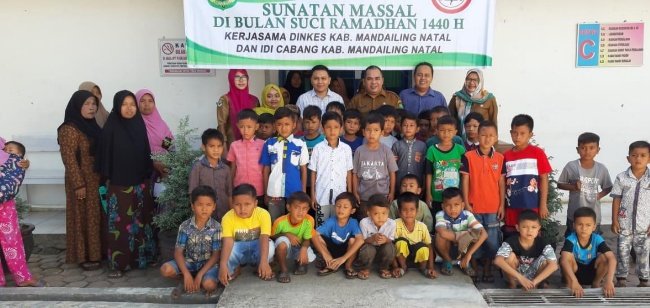 Dinkes Madina dan IDI Gelar Sunatan Massal IMG_20190514_224647