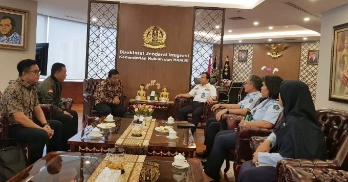 Terkait Pembuatan Kantor Perwakilan Imigrasi, Bupati Madina Datangi Dirjen Imigrasi Hukum dan HAM Pusat IMG_20190813_181733