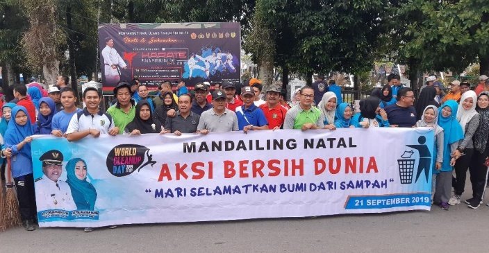 Pemkab Madina Gelar World Clean up Day 2019 IMG_20190921_112839