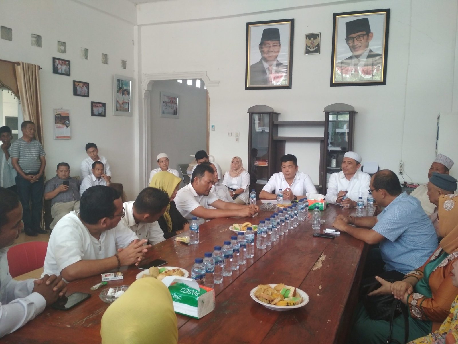 Aswin Parinduri Serahkan Berkas Formulir Pendaftaran Bakal Calon Bupati Ke Partai Gerindra IMG_20191108_145755