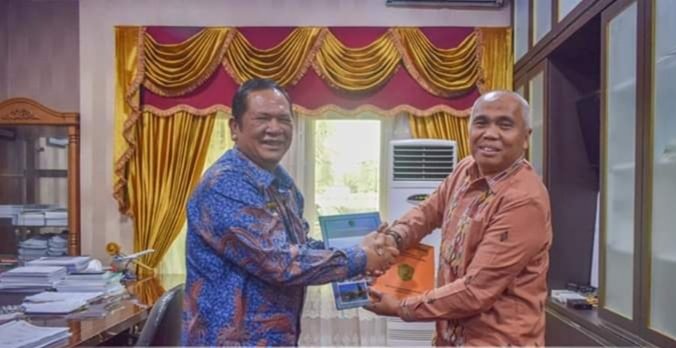 Wali Kota Irsan Efendi Nasution Terima Audensi Dewan Riset Daerah IMG_20200206_224124