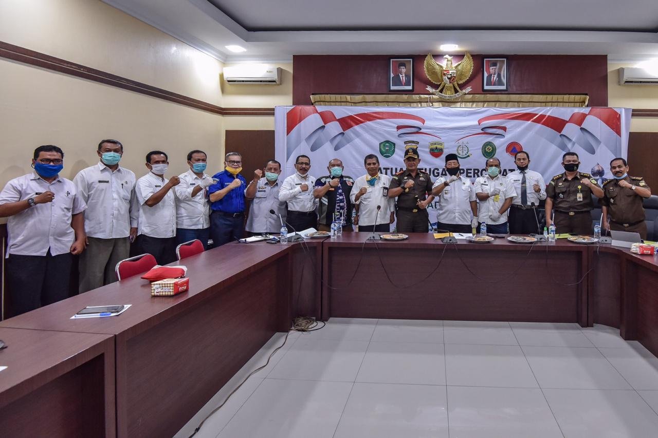 Kejari Padangsidimpuan bekerja sama dengan Pemko dalam Hal Pertimbangan dan Bantuan Hukum IMG-20200909-WA0017