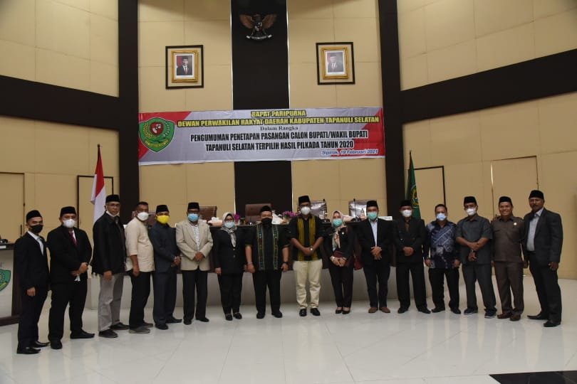 DPRD Umumkan Paslon Bupati dan Wakil Bupati Tapsel Terpilih Hasil Penetapan KPU IMG-20210219-WA0048