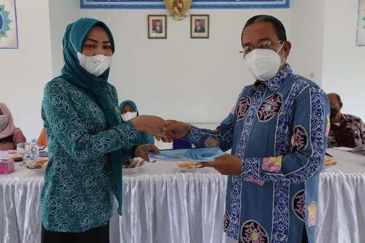 TP-PKK Provsu Laksanakan Pembinaan Program Kerja PKK di Mandailing Natal FB_IMG_1633605665566