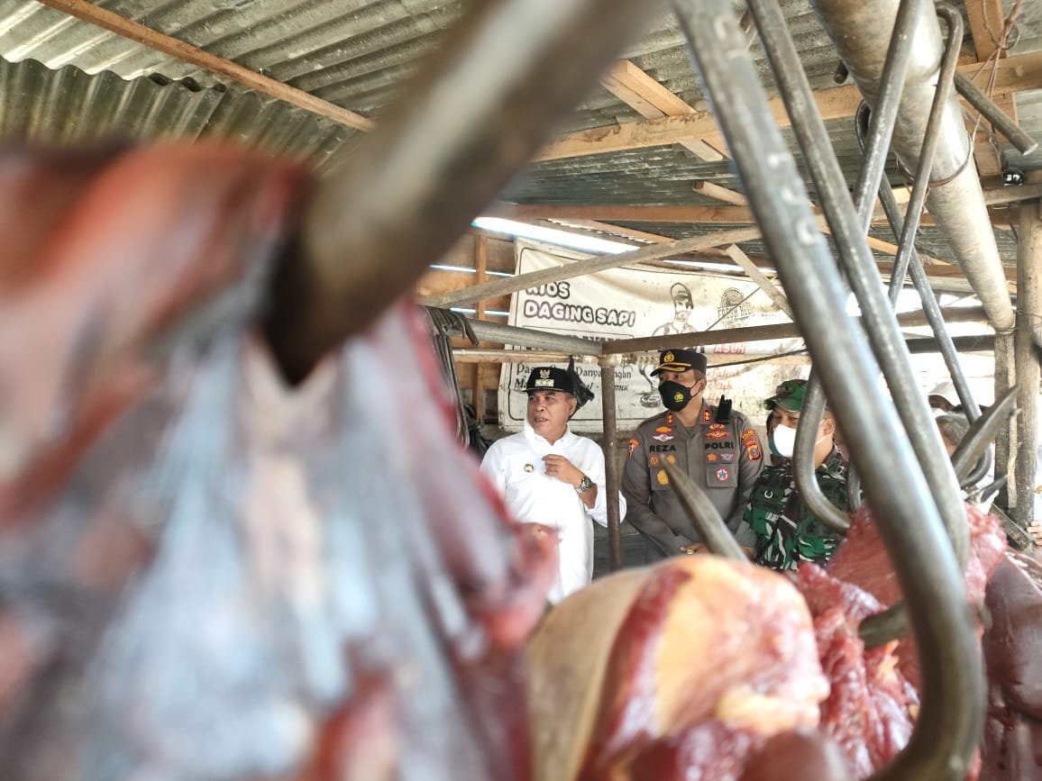 Jelang Bulan Ramadhan Bupati Madina Monitoring Ke Pasar Di Panyabungan IMG-20220330-WA0025
