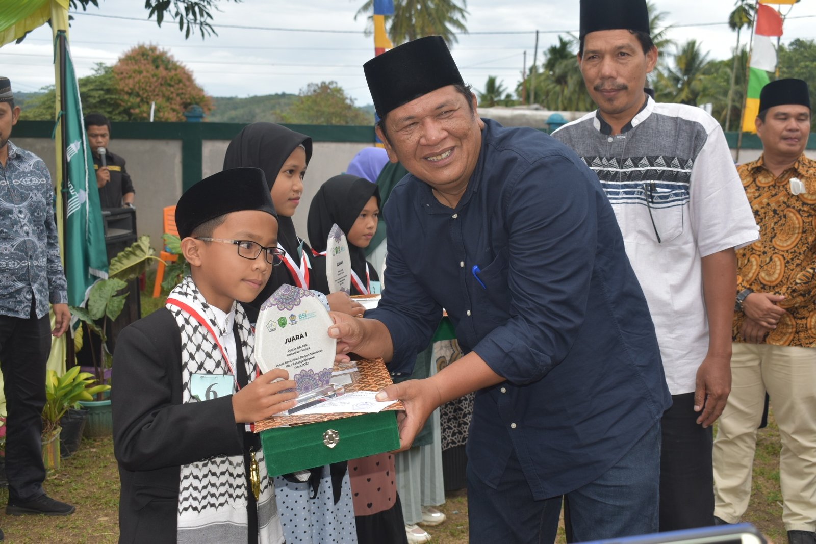 Tutup Pentas Da'i Cilik "Ramadhan Festival", Irsan Efendi Nasution Berharap Lahir Da'i-Da'i Handal Dari Kota Padang Sidempuan AAA_0063