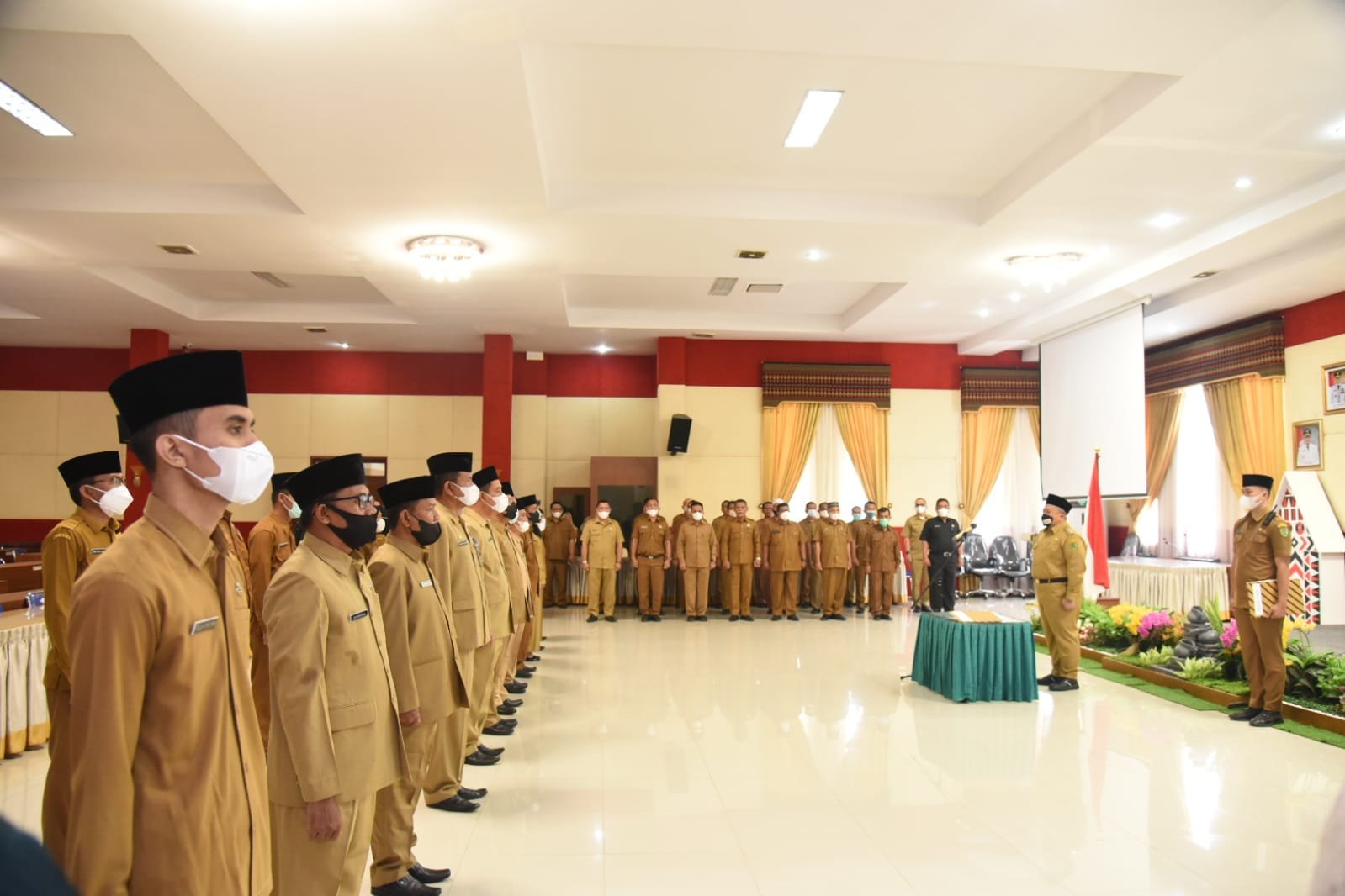 Lantik Pejabat Pimpinan Tinggi Pratama dan Fungsional, Bupati Tapsel : Terus Tumbuhkan Inovasi dan Prestasi IMG-20220531-WA0007