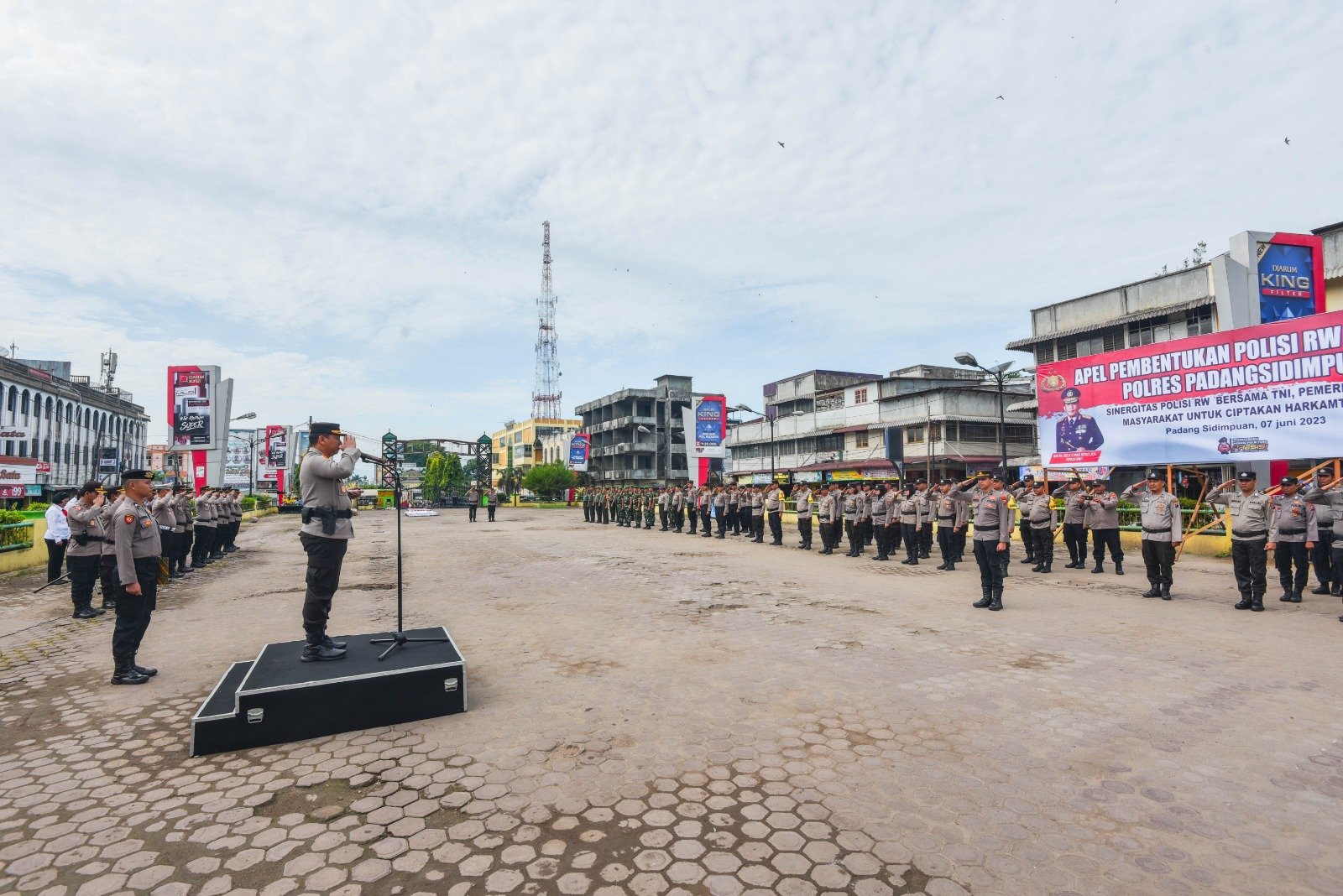 Polisi RW, sinergi Polisi RW, keamanan lingkungan, Polres Padang Sidempuan, Kapolres Dwi Prasetio Wibowo