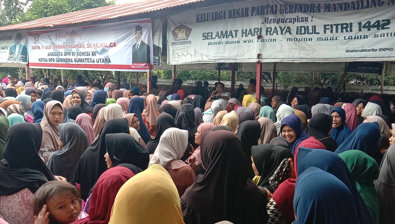 Masyarakat Madina Tumpah Ruah Padati Kantor DPC Partai Gerindra IMG_20231122_153936
