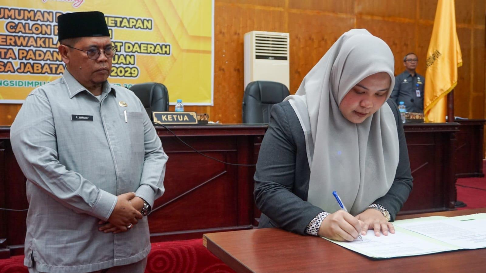 DPRD Kota Padangsidimpuan Gelar Rapat Paripurna Pengumuman dan Penetapan Pimpinan DPRD Periode 2024-2029 IMG-20241106-WA0035