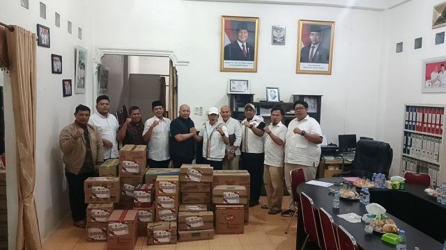 Bentuk ke Pedulian, Anggota DPR RI Dari Partai Gerindra Sabam Rajaguguk Salurkan Bantuan Korban Banjir Madina IMG_20251210_200636_4